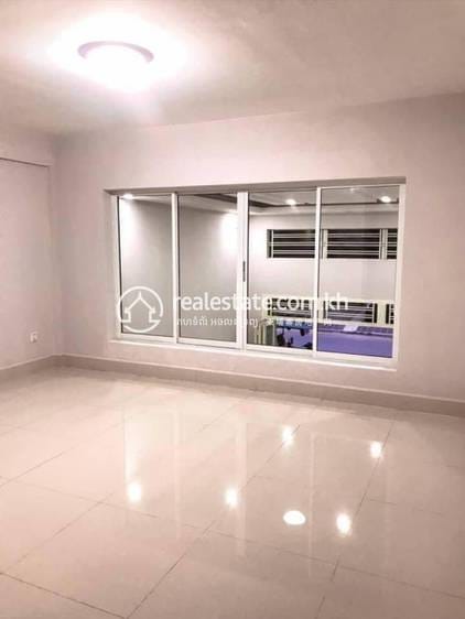 House and lot For Sale & Rent z 4 sypialniami za $180,000