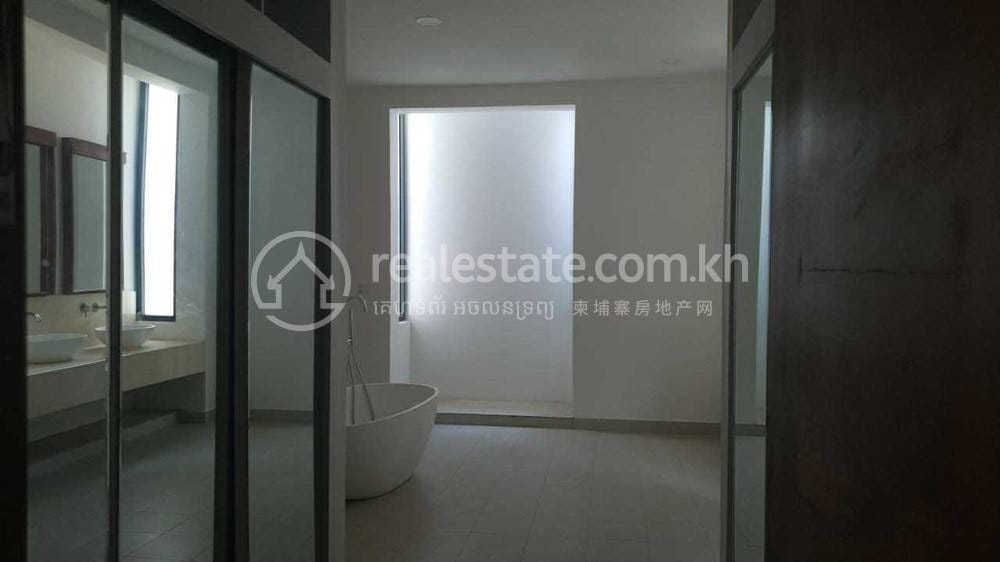 Chamkarmon Villa For Rent in Chamkarmon