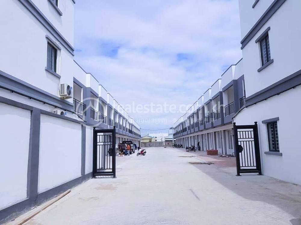 បុរី អេលជេ ១៣៧ខេ | បូរី សំរាប់លក់ នៅPor Sen Chey តម្លៃ សុំដំណឹង