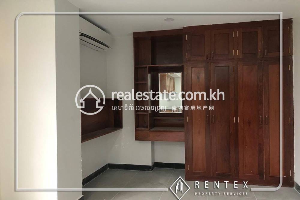 Apartment For Rent with 1 Parking Space