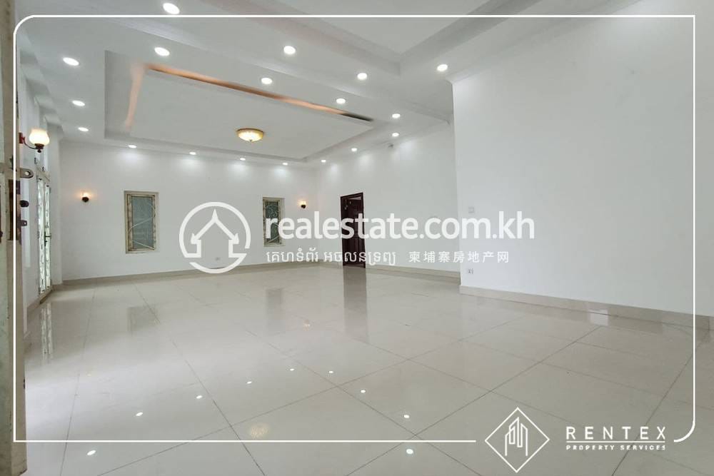 Bâtiment À louer à Boeng Keng Kang $10,000