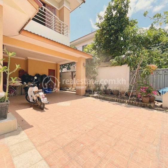 Chamkarmon Villa À louer à Tonle Bassac Chamkarmon $2,600