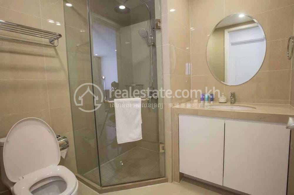 Апартаменты с Обслуживанием Для Аренды in Chamkarmon $1,500