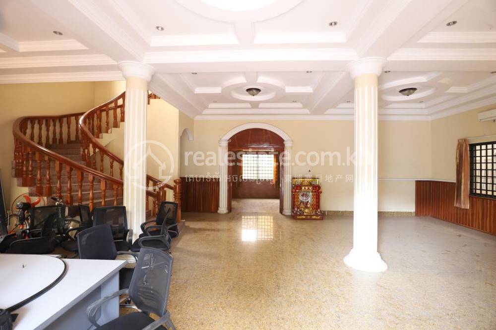 Toul Kork别墅出售，价格$1,750,000