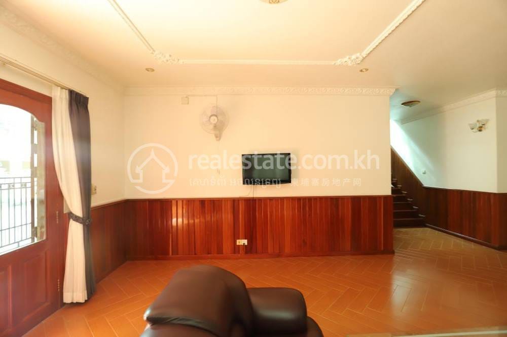 Vila K pronájmu in Chamkarmon $3,300