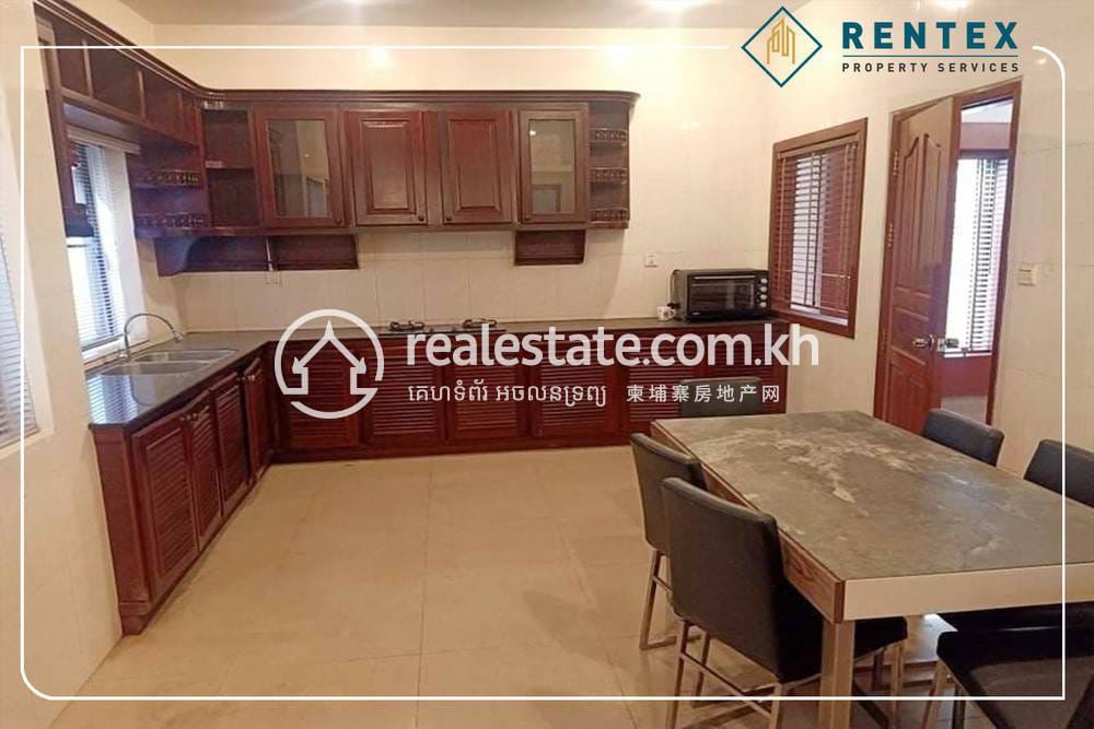 Boeung Kak 2 Villa For Rent in Boeung Kak 2