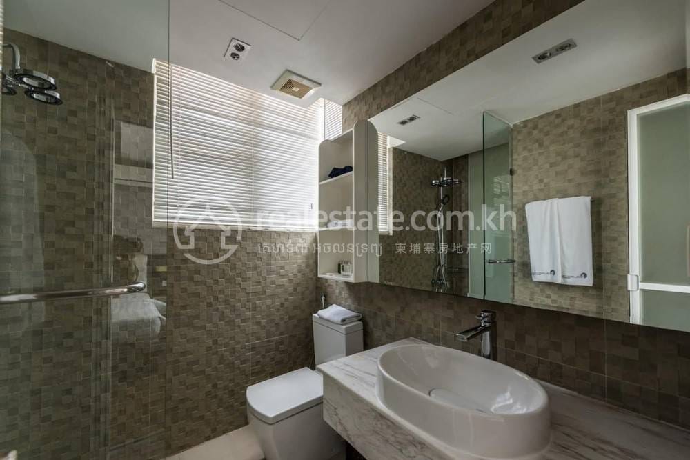 Apartmán se službami K pronájmu in Boeng Keng Kang $750