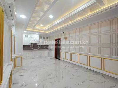 និរោធ, ច្បារអំពៅ, ភ្នំពេញ