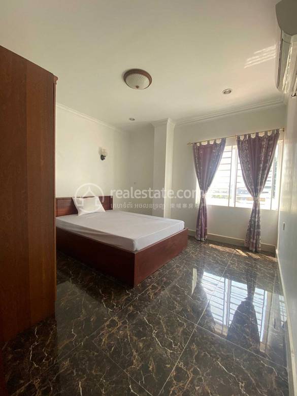$650 Condo