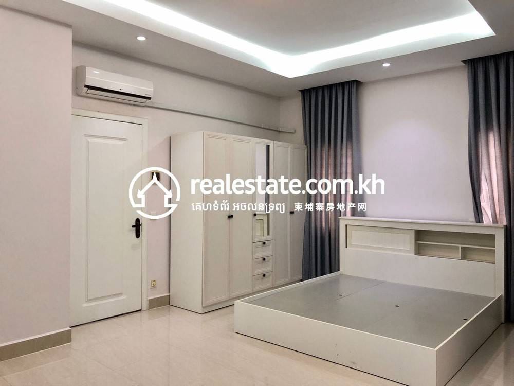 Tuek Thla双子别墅出租，位于Tuek Thla