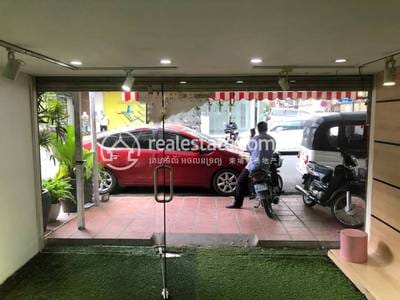 Shophouse For Rent in Boeng Keng Kang $1,000
