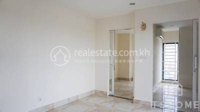   , ទឹកល្អក់៣, ទួលគោក, ភ្នំពេញ