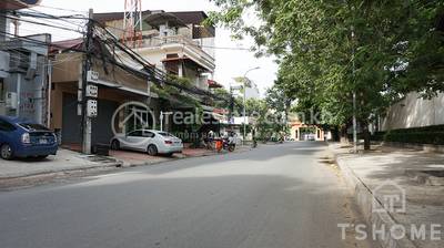   , ទន្លេបាសាក់, ចំការមន, ភ្នំពេញ