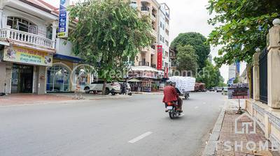  , ផ្សារចាស់, ដូនពេញ, ភ្នំពេញ