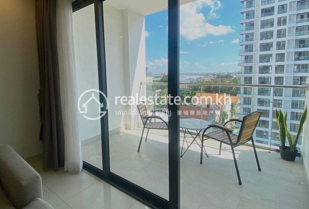 Апартаменты с Обслуживанием Для Аренды in Chamkarmon $1,750