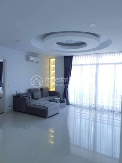 Apartment For Rent with 2 Parking Space