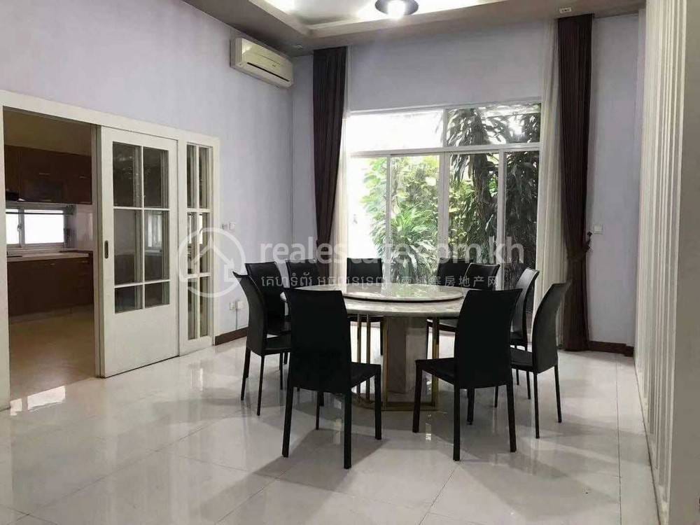 Chamkarmon别墅出租，位于Tonle BassacChamkarmon，价格$5,000