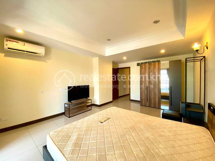 Condo À louer à Tonle Bassac, Chamkarmon, Phnom Penh