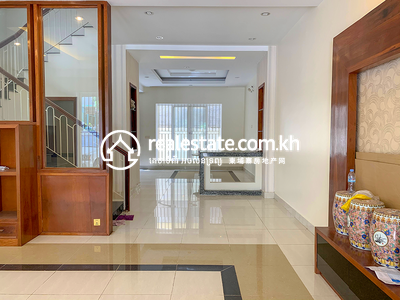 residential Villa for rent ใน Stueng Mean chey รหัส 138771