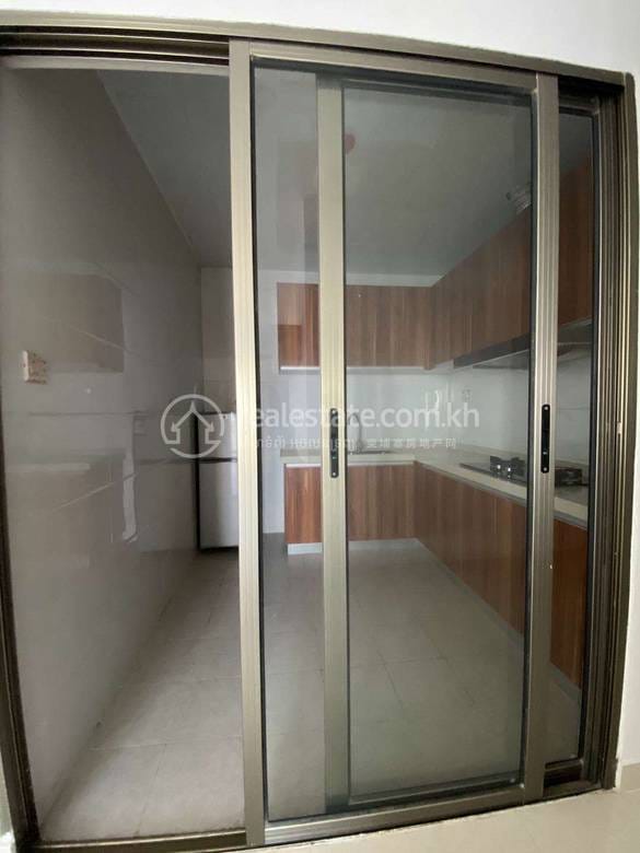 Apartment For Rent in Tonle Bassac, Chamkarmon, Phnom Penh