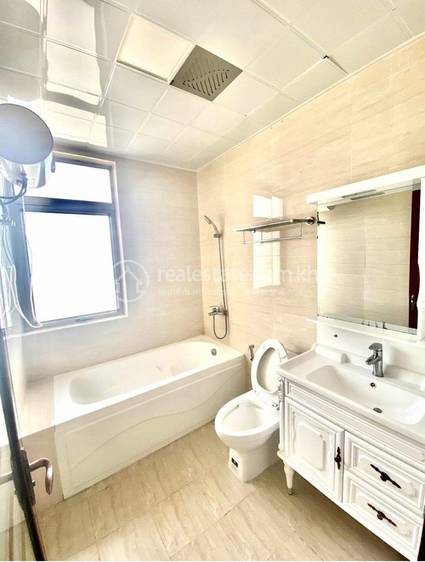 Chamkarmon Apartment For Rent in Chamkarmon