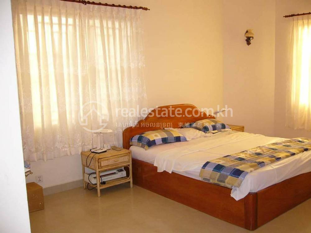 Villa For Rent in Boeng Reang, Daun Penh, Phnom Penh