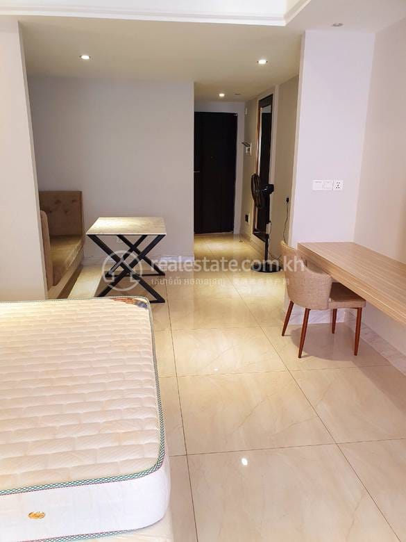 Tonle Bassac Apartment For Rent in Tonle Bassac