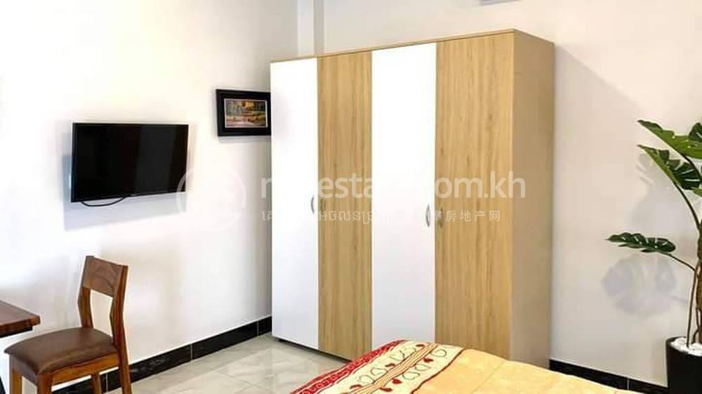 Studio K pronájmu in 7 Makara $550