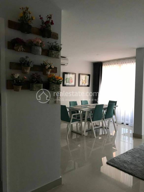 Apartment For Rent in Tonle Bassac, Chamkarmon, Phnom Penh
