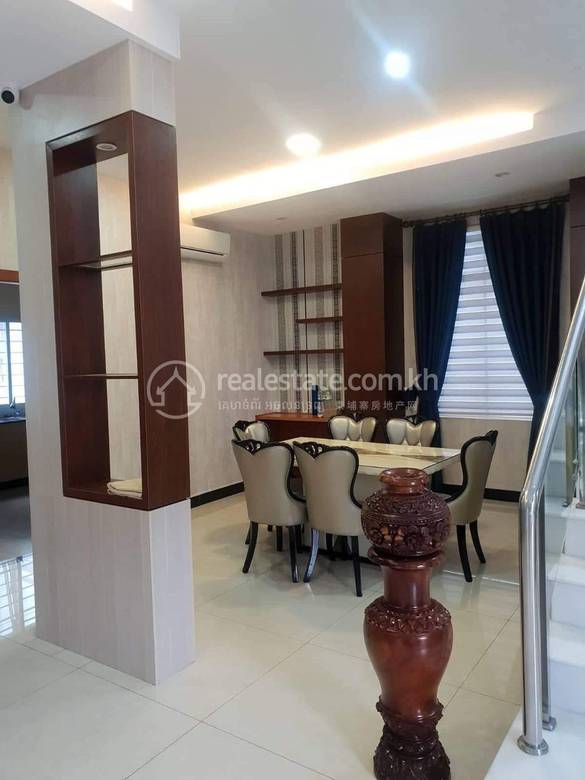 237 sqm Living Size Villa For Rent in Sen Sok