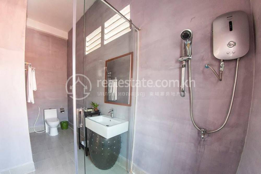 Villa For Rent with 2 Parking Space