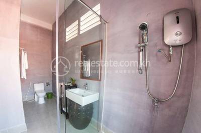 Villa For Rent with 2 Parking Space