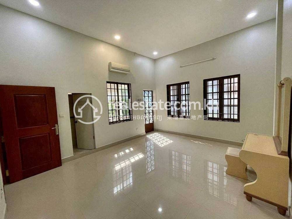 Boeung Kak 1 Flat House For Rent in Boeung Kak 1