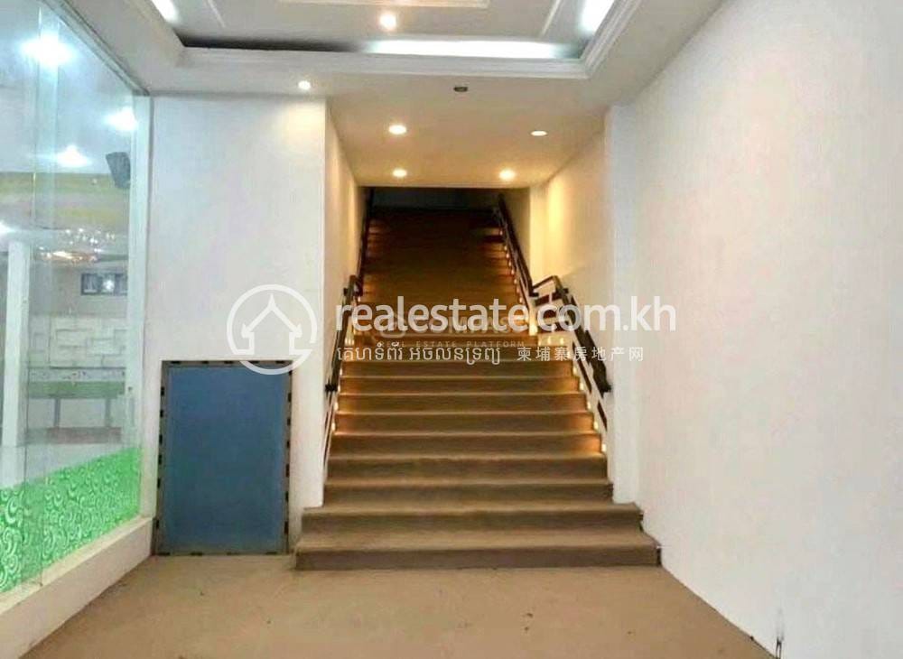 店屋出租，位于万谷湖1分区, 堆谷区, 金边