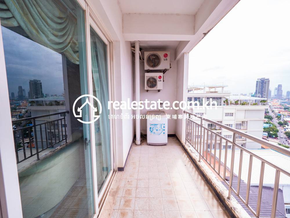 De Castle Diamond Condominium | Toul Kork에 있는 콘도 For Sale & Rent $160,300