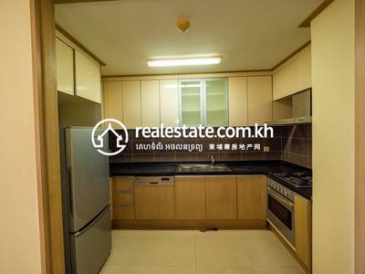 De Castle Diamond Condominium
