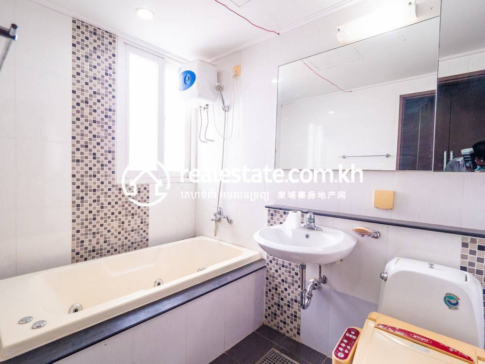 De Castle Diamond Condominium | Boeng Kak 2 คอนโด For Sale & Rent ใน Boeng Kak 2