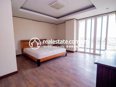 De Castle Diamond Condominium