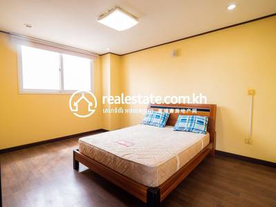 De Castle Diamond Condominium