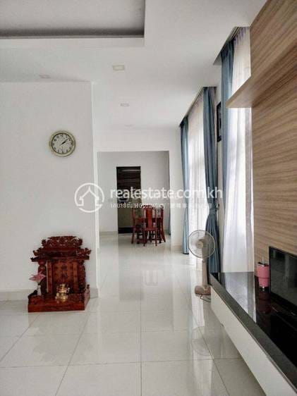 Chrang Chamres I Twin Villa For Rent in Chrang Chamres I