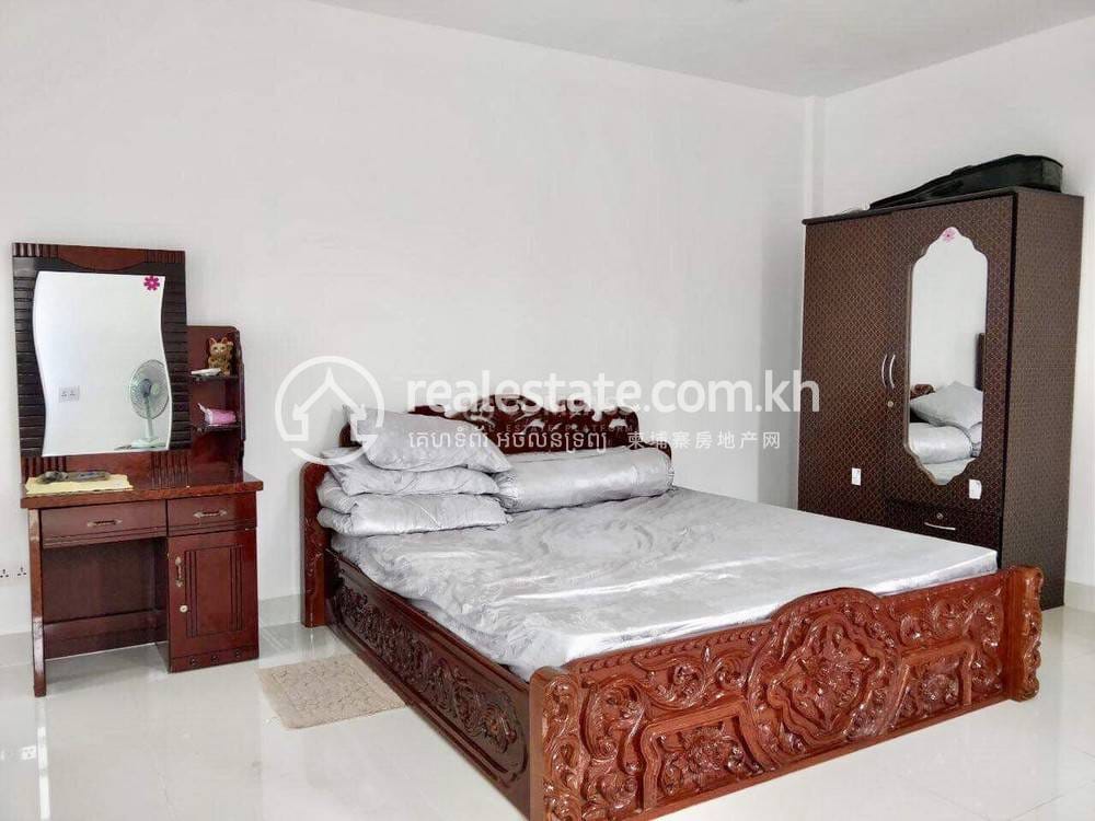 Twin Villa For Rent in Chrang Chamres I, Russey Keo, Phnom Penh