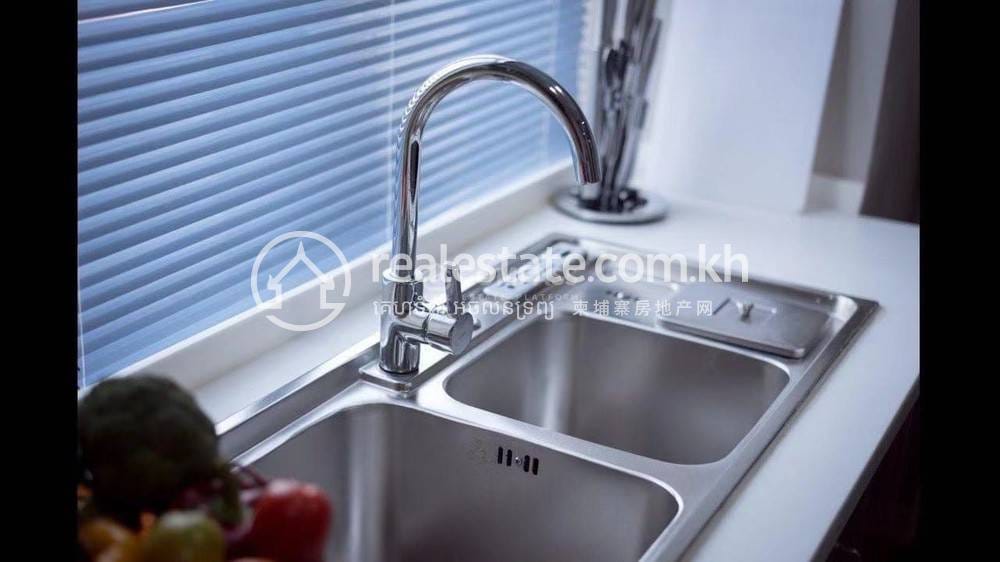Apartmán se službami K pronájmu in Boeng Keng Kang $550