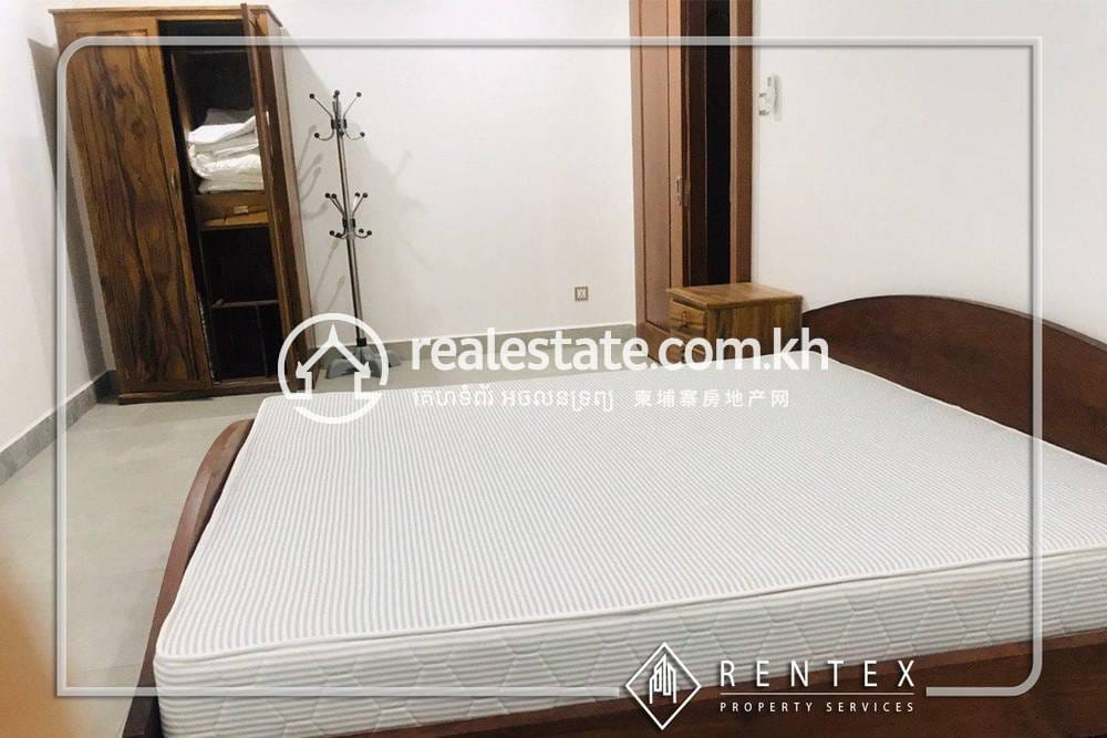 70 sqm Living Size Apartment For Rent in Daun Penh