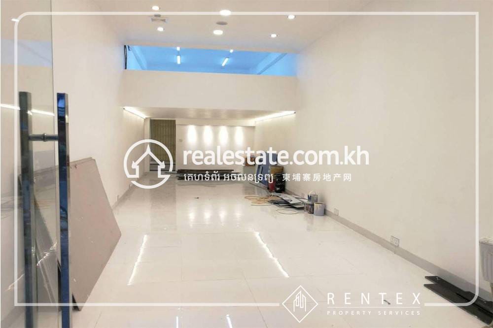 Daun Penh店屋出售，价格$420,000