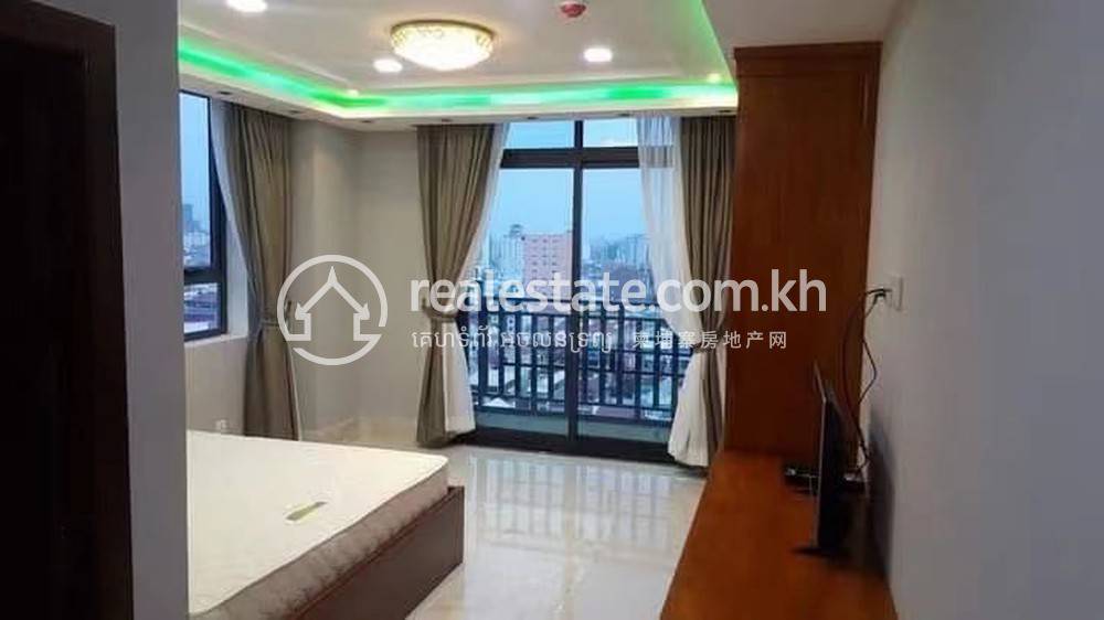 Апартаменты с Обслуживанием Для Аренды in Chamkarmon $2,200