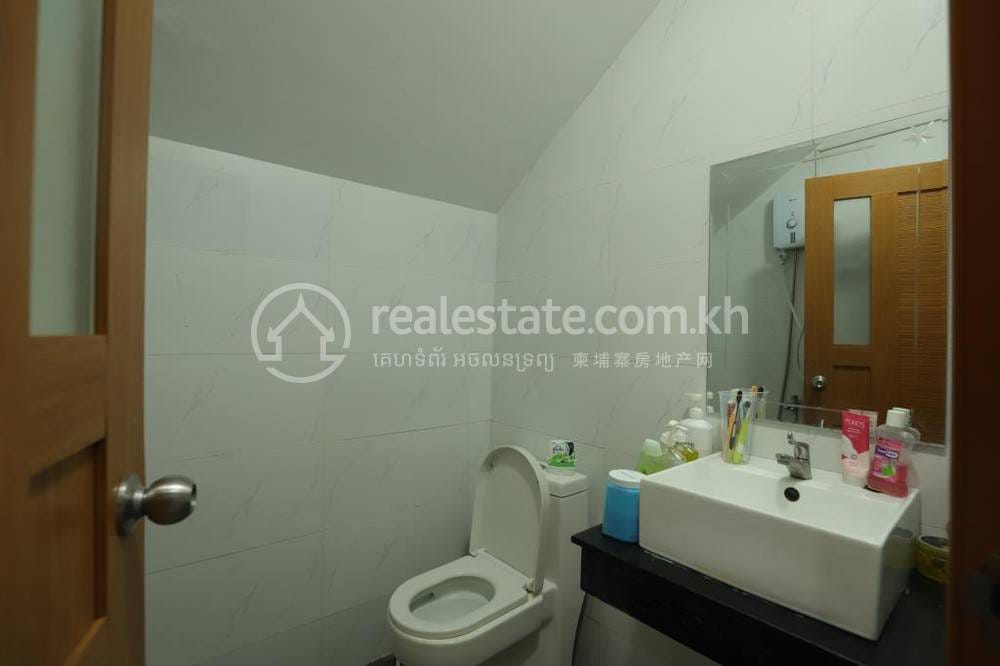 Por Sen Chey Villa For Rent in Por Sen Chey