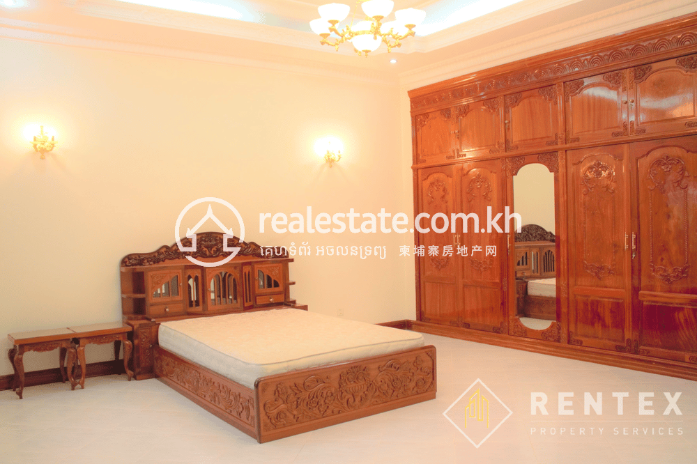 វីឡា សំរាប់ជួល នៅDaun Penh តម្លៃ $20,000