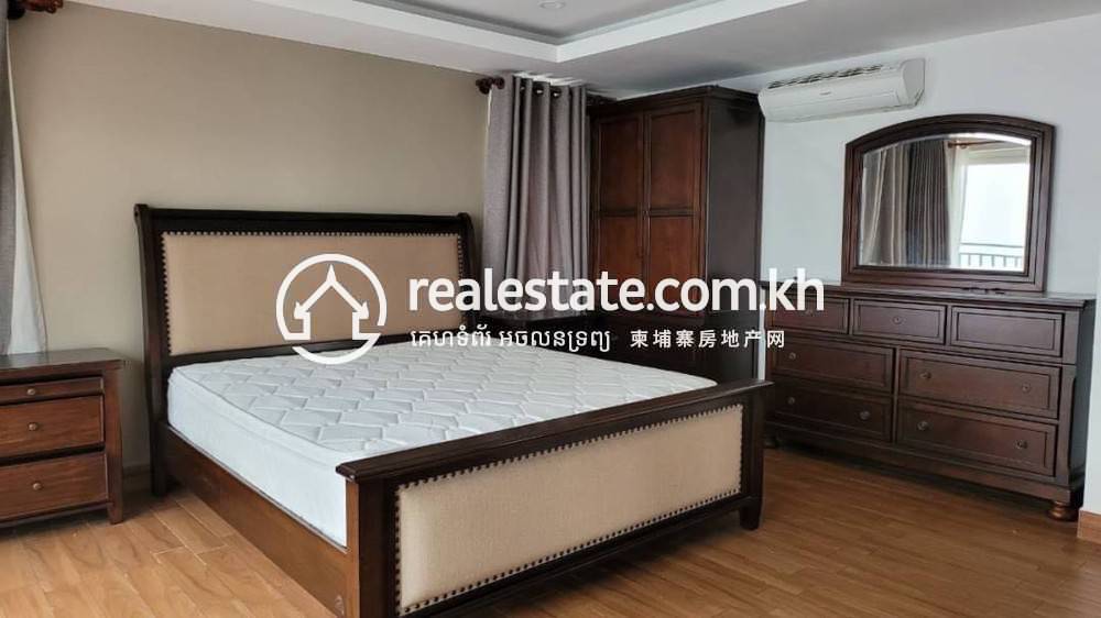 160 sqm Living Size Hotel For Rent in Boeng Keng Kang