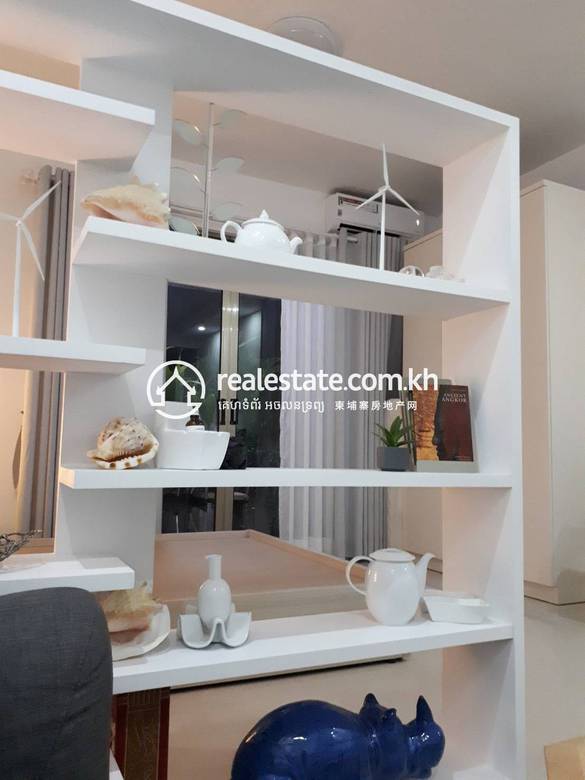 Condo For Rent with 1 Parking Space