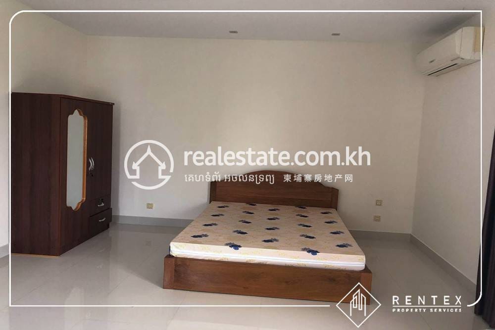 Chbar Ampov别墅出租，价格$1,400